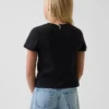 Camiseta con diseño gráfico para niños