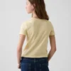 Camiseta con diseño gráfico para niños