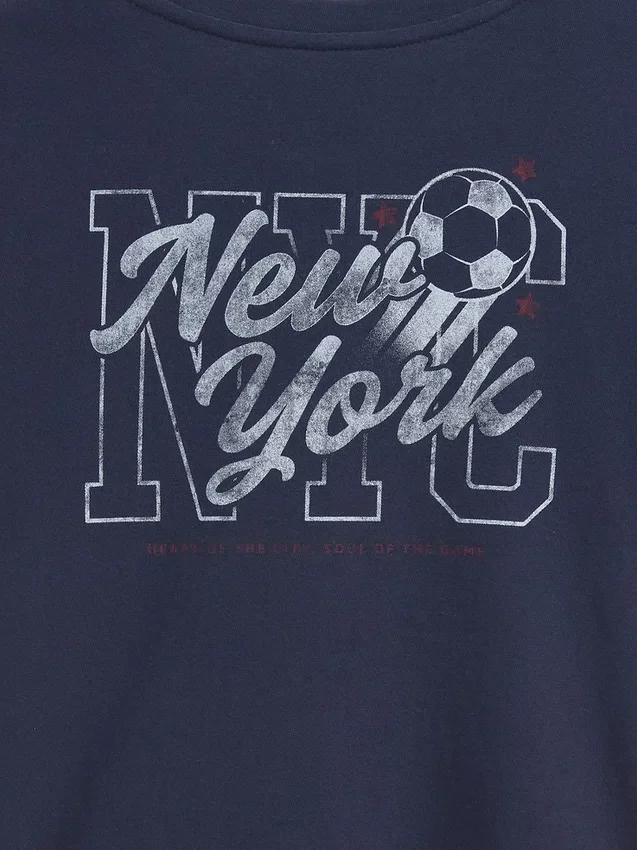 Camiseta con diseño gráfico para niños