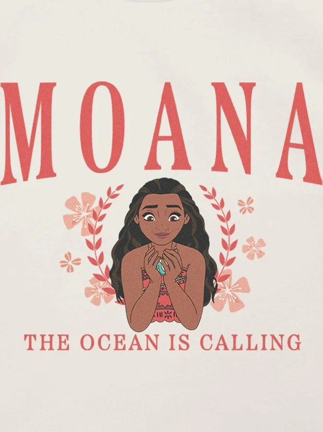 Camiseta con diseño «Moana Collegiate» para niños pequeños