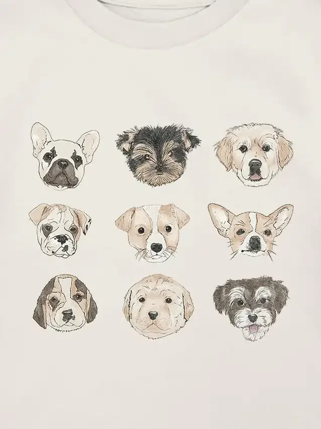 Camiseta con diseño variado de cachorritos para niños pequeños