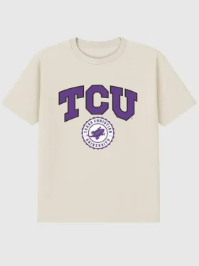Camiseta con el sello universitario de la Universidad Cristiana de Texas (TCU) en diseño gráfico oscuro