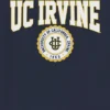 Camiseta con el sello universitario de la Universidad de California en Irvine