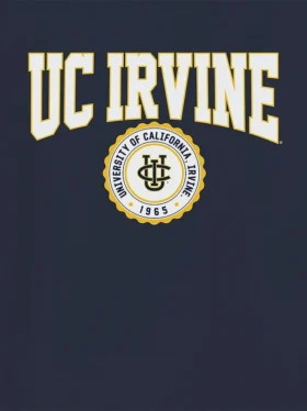 Camiseta con el sello universitario de la Universidad de California en Irvine