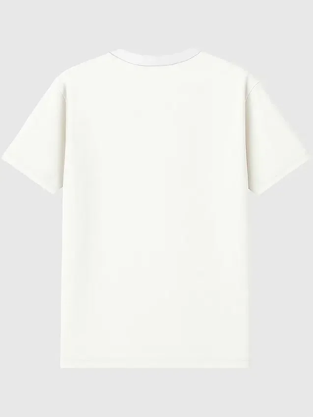 Camiseta con el sello universitario de la Universidad de Howard en diseño gráfico oscuro