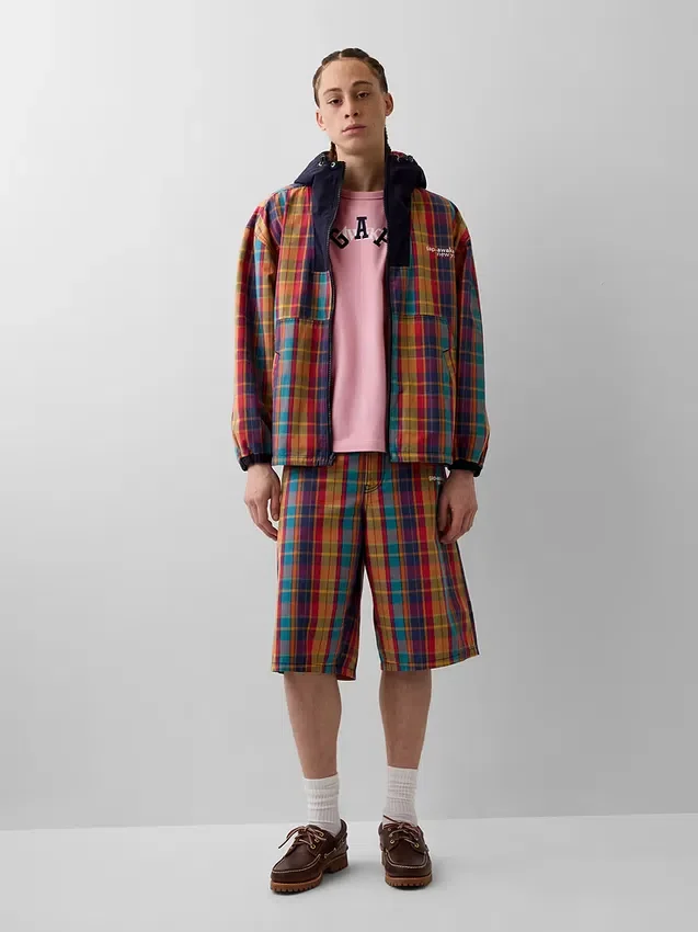Camiseta con logo de estilo relajado de GAP × Awake Ny