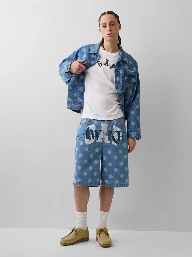 Camiseta con logo de estilo relajado de GAP × Awake Ny