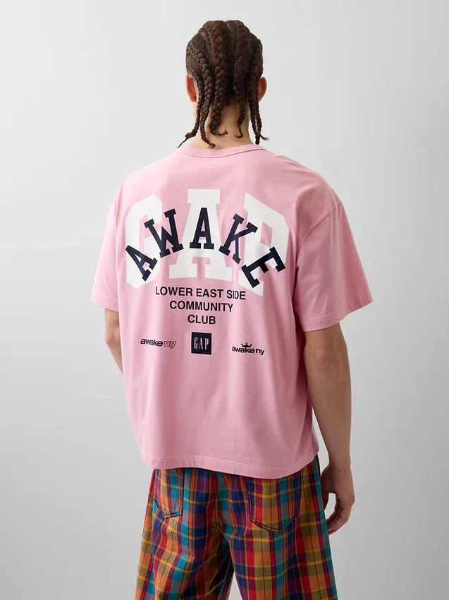 Camiseta con logo de estilo relajado de GAP × Awake Ny