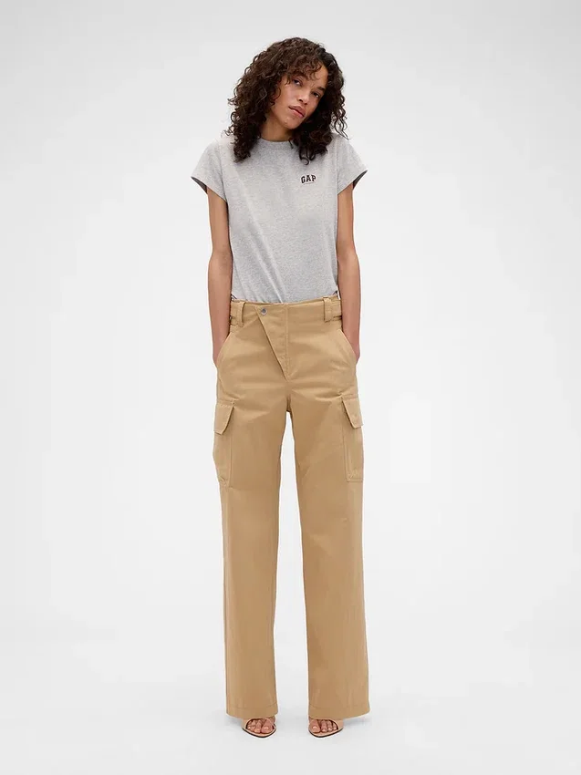 Camiseta con logotipo de algodón orgánico GAP × Victoria Beckham