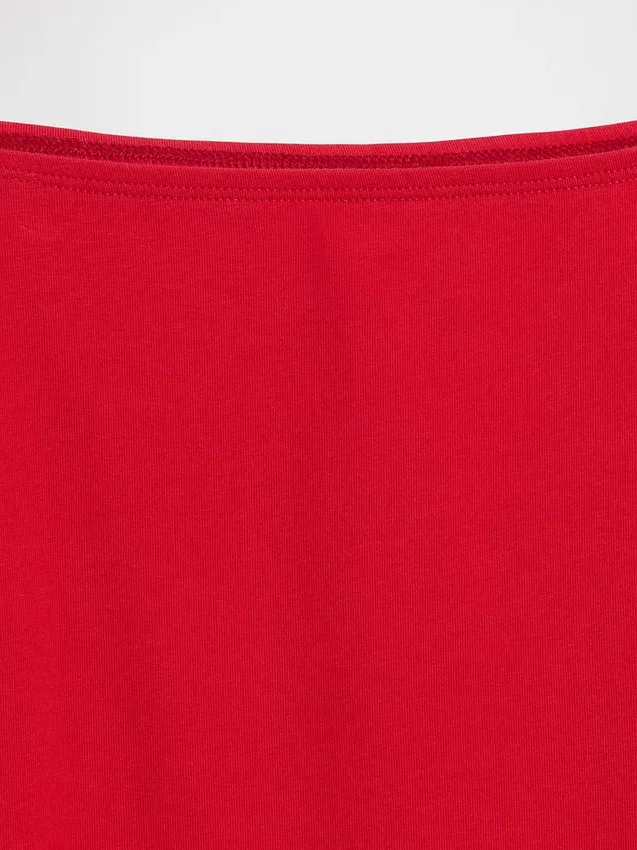 Camiseta corta de jersey de punto tupido con hombros al aire