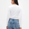 Camiseta corta moderna