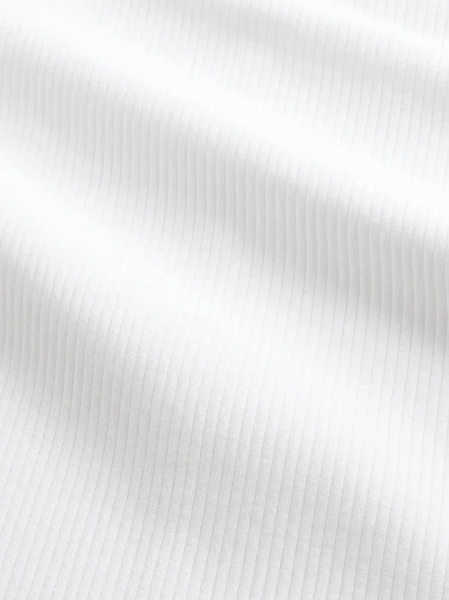 Camiseta corta moderna de canalé compacto