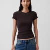 Camiseta de canalé moderna