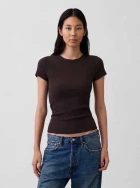 Camiseta de canalé moderna
