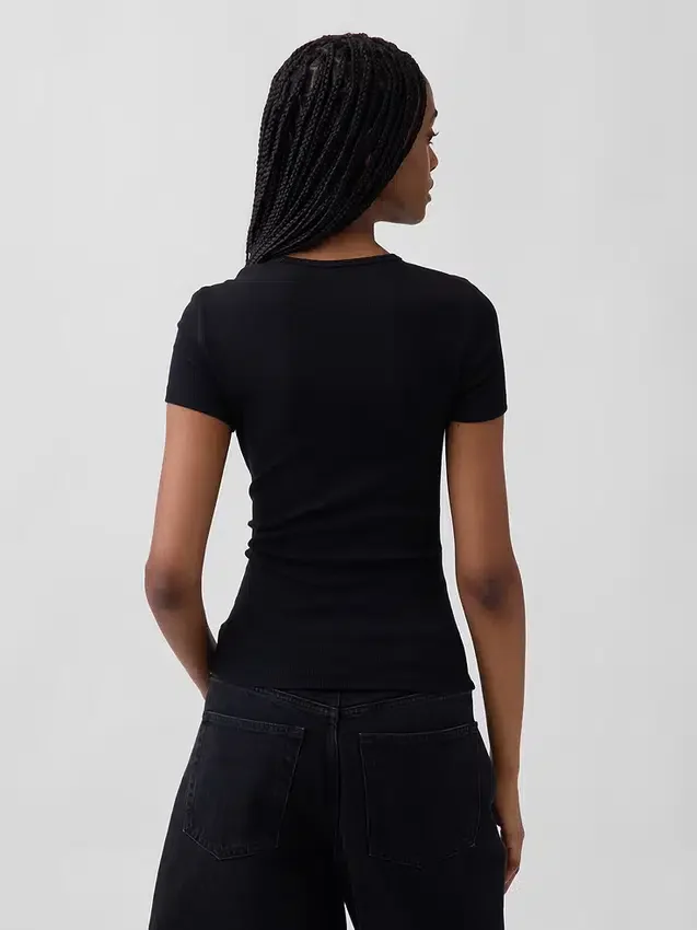 Camiseta de canalé moderna