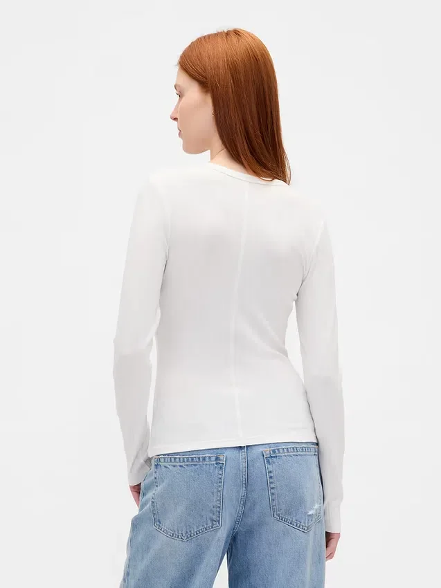 Camiseta de canalé moderna