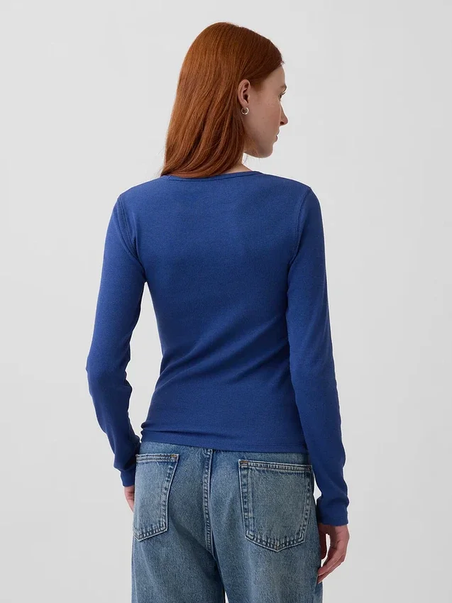 Camiseta de canalé moderna