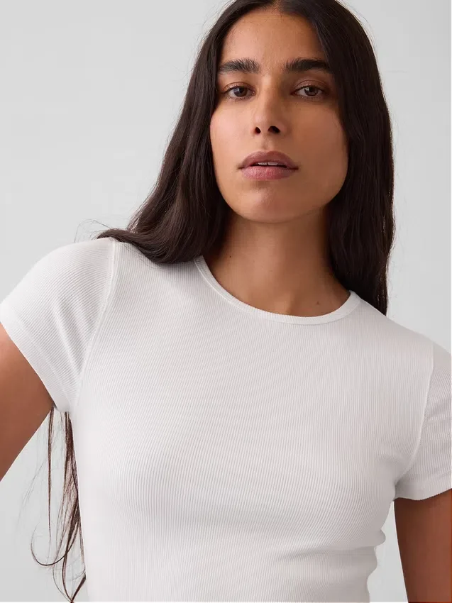Camiseta de canalé moderna