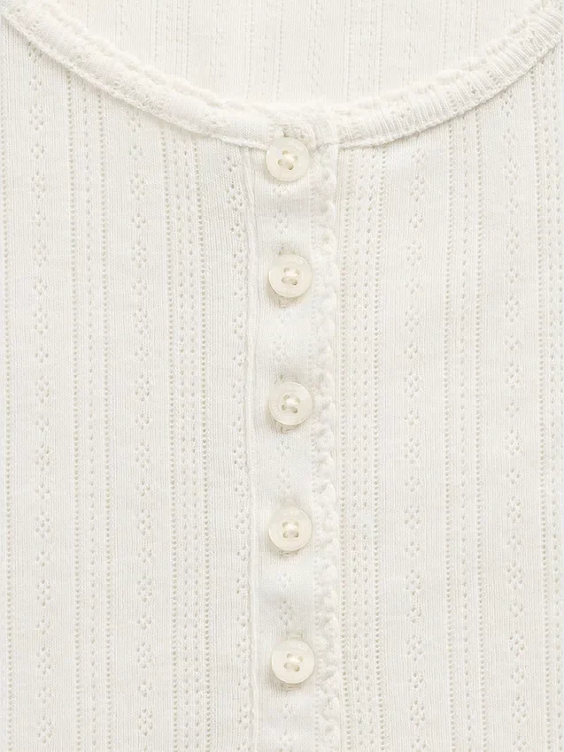 Camiseta de pijama tipo Henley con punto calado de GAP × Summer Fridays