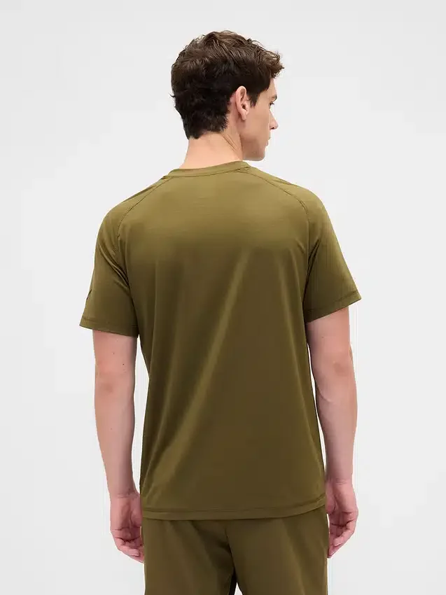 Camiseta deportiva Hill City