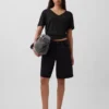 Camiseta holgada con cuello en V de mezcla de lino