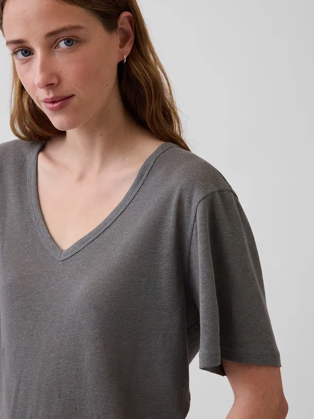 Camiseta holgada con cuello en V de mezcla de lino