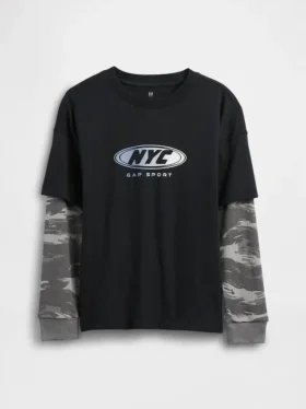 Camiseta infantil 2 en 1 con logotipos gráficos