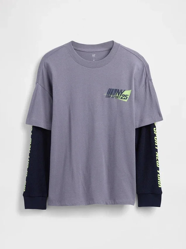 Camiseta infantil 2 en 1 con logotipos gráficos