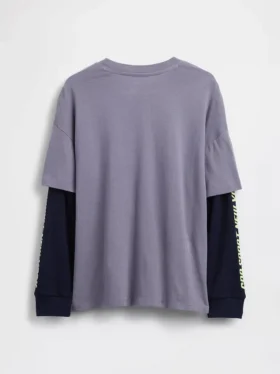 Camiseta infantil 2 en 1 con logotipos gráficos