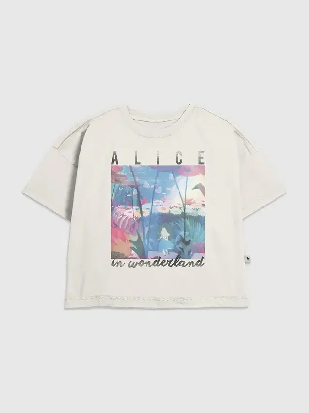 Camiseta infantil con diseño de Alicia en el País de las Maravillas