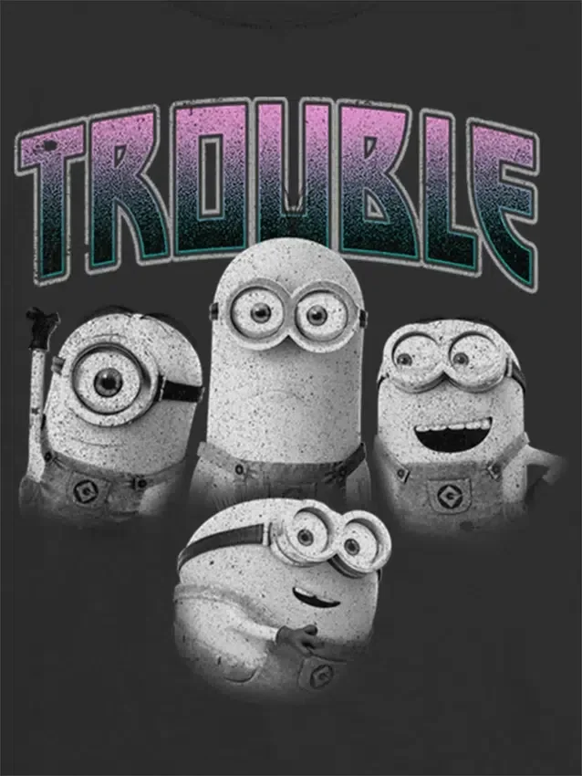 Camiseta infantil con diseño de los Minions en apuros