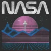 Camiseta infantil con diseño espacial en tonos pastel de la NASA