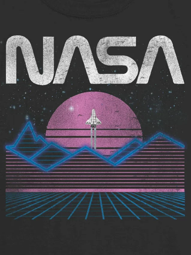 Camiseta infantil con diseño espacial en tonos pastel de la NASA