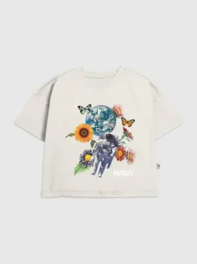 Camiseta infantil con diseño floral espacial de la NASA