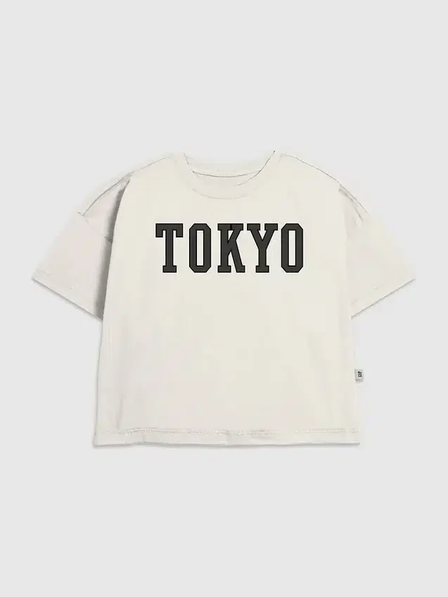 Camiseta infantil con diseño llamativo de Tokio
