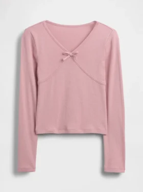 Camiseta infantil con lazo cruzado en el frente
