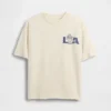 Camiseta infantil holgada con diseño gráfico