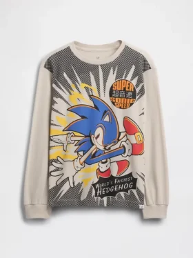 Camiseta infantil holgada con diseño gráfico