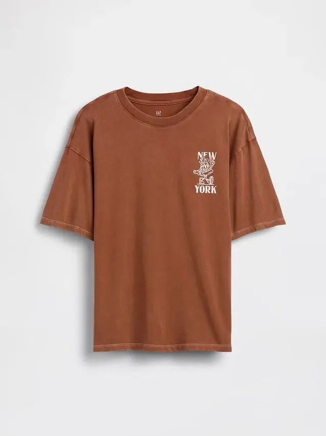 Camiseta infantil holgada con diseño gráfico