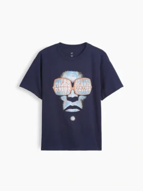 Camiseta infantil holgada con diseño gráfico