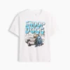 Camiseta infantil holgada con diseño gráfico
