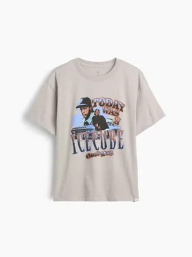 Camiseta infantil holgada con diseño gráfico