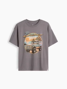 Camiseta infantil holgada con diseño gráfico