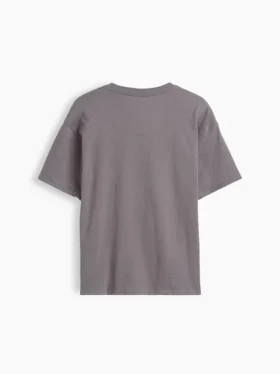 Camiseta infantil holgada con diseño gráfico