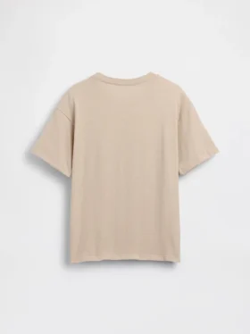 Camiseta infantil holgada con diseño gráfico