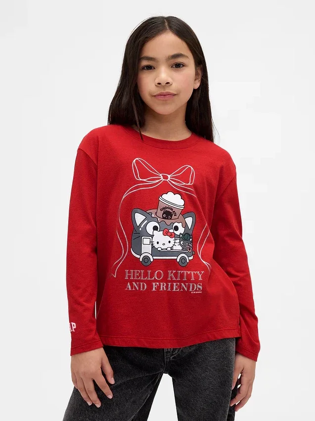 Camiseta infantil oversize con diseño gráfico