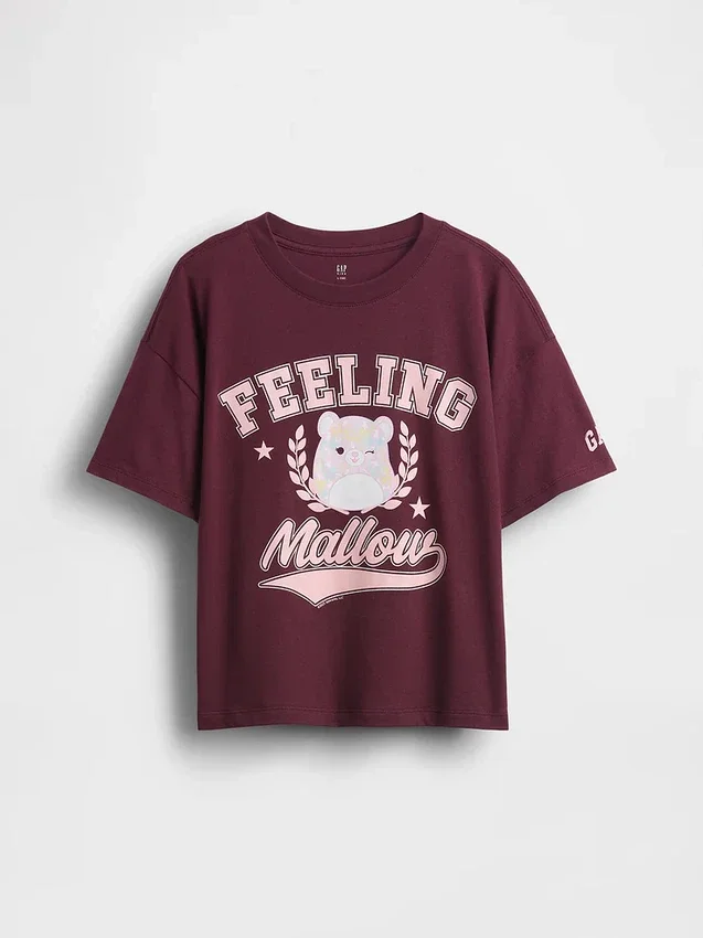 Camiseta infantil oversize con diseño gráfico