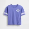 Camiseta infantil oversize con diseño gráfico
