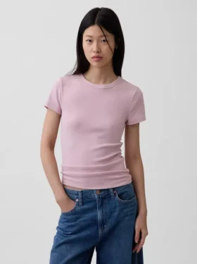 Camiseta moderna de cuello redondo