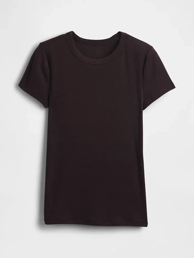 Camiseta moderna de cuello redondo